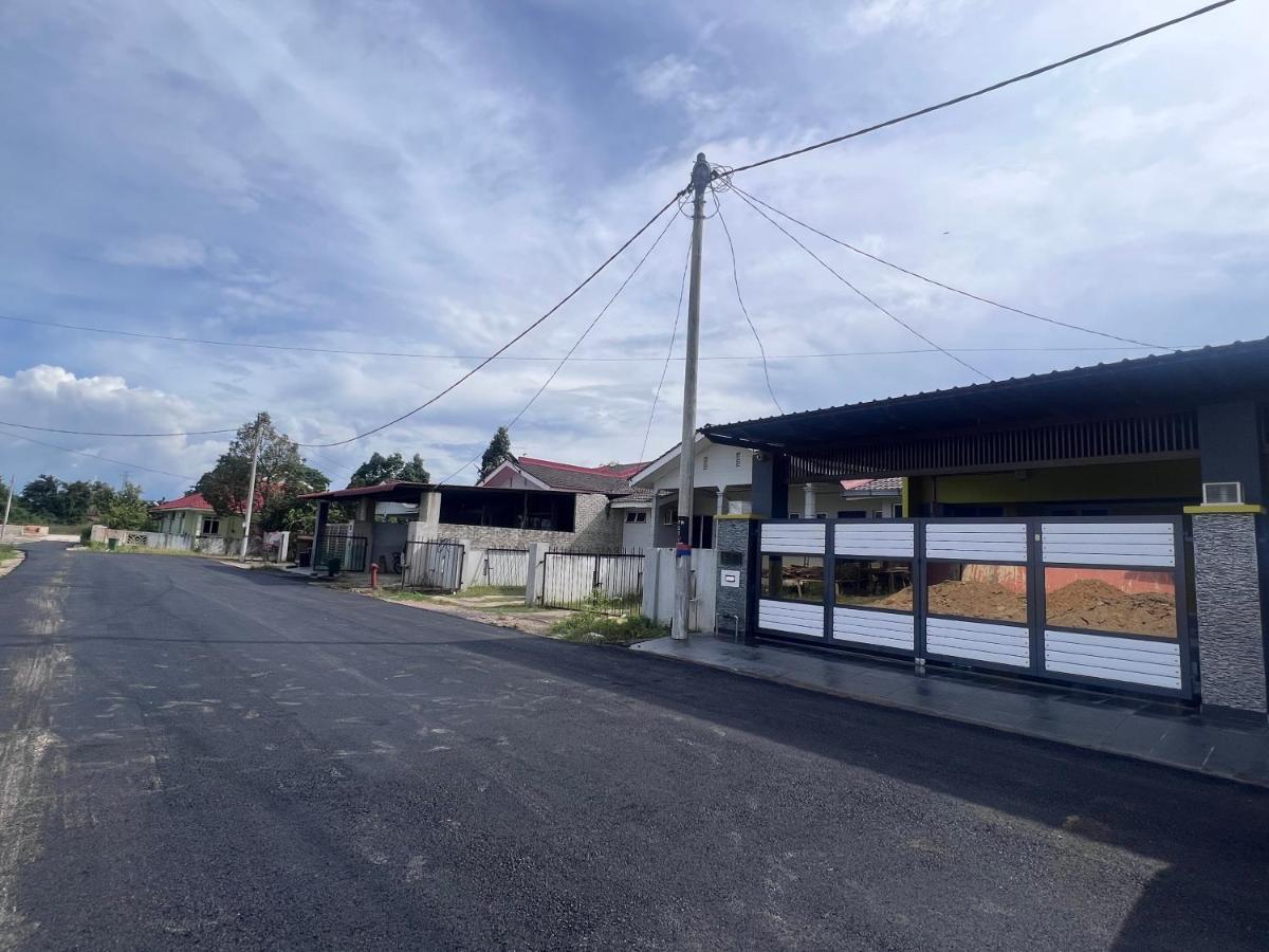Auranad Guest House Tanah Merah Wifi-Netflix Екстер'єр фото
