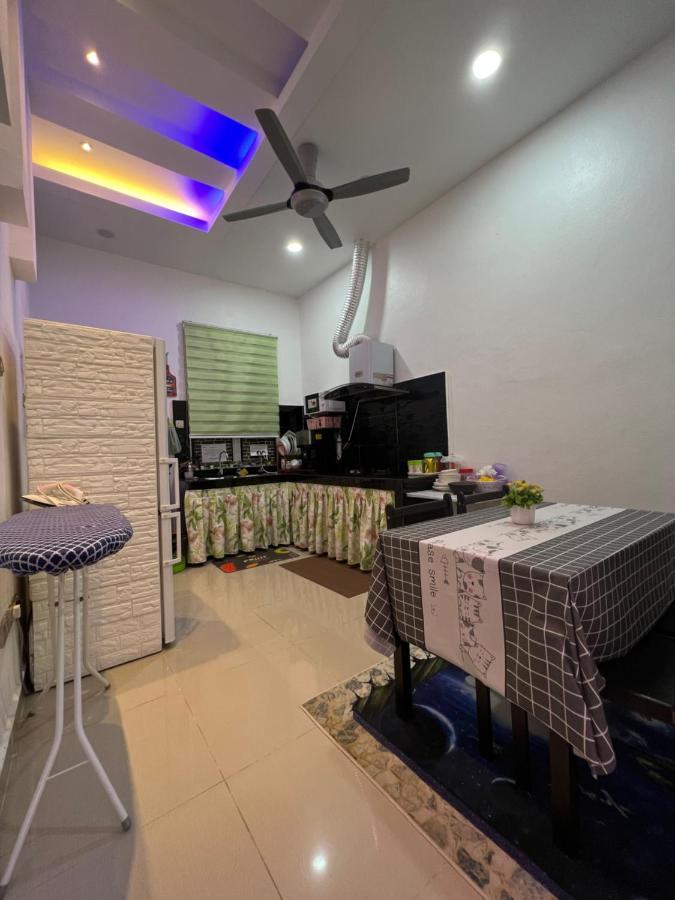 Auranad Guest House Tanah Merah Wifi-Netflix Екстер'єр фото