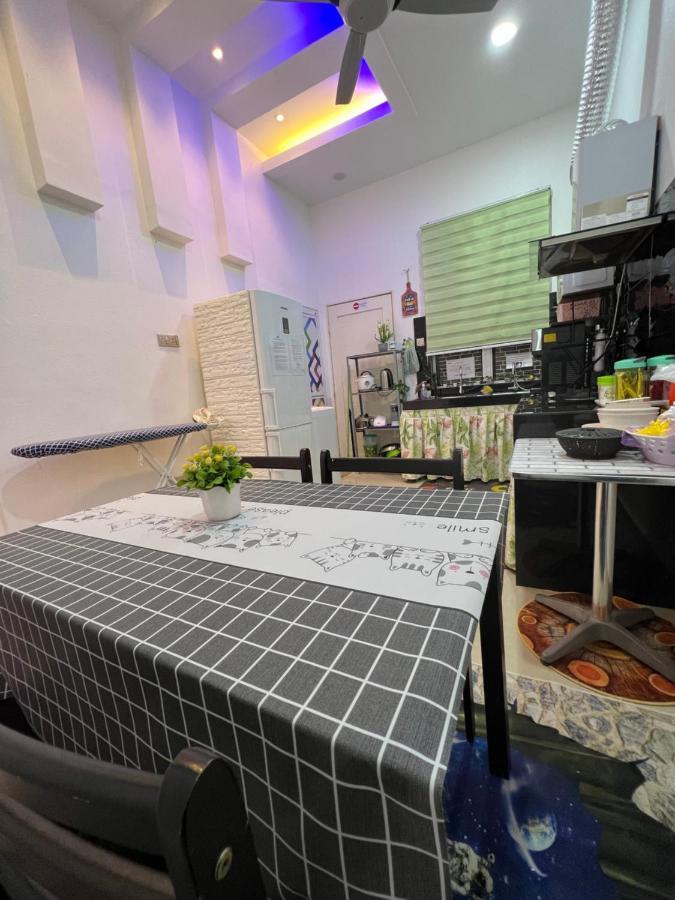 Auranad Guest House Tanah Merah Wifi-Netflix Екстер'єр фото